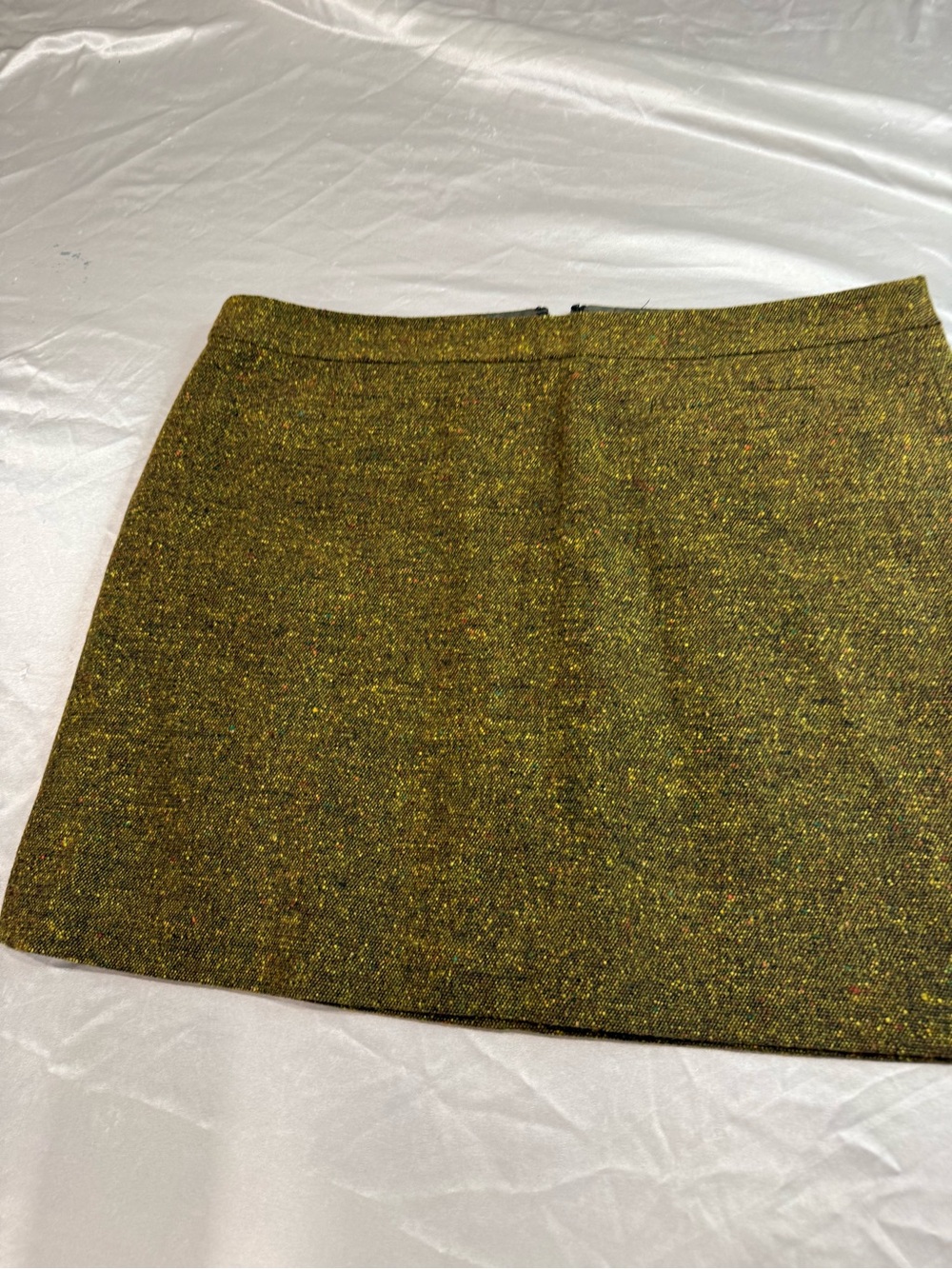 LOFT Olive Green Tweed Mini Skirt - Picture 3 of 7